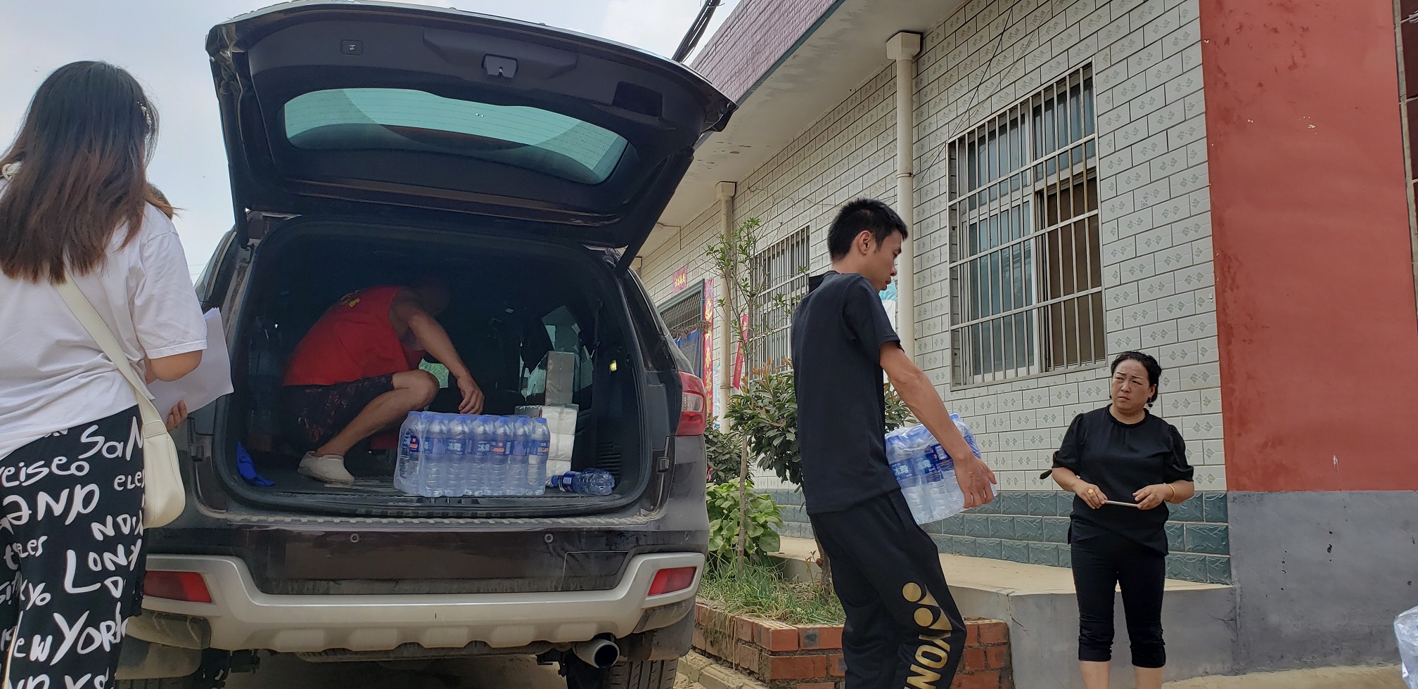 共擔風雨 | 德泓救援隊持續助力抗洪救災