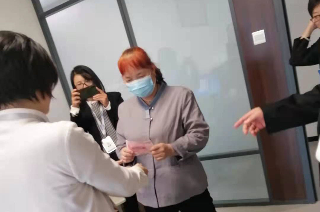 德泓咨詢首批救援物資抵達(dá)山西