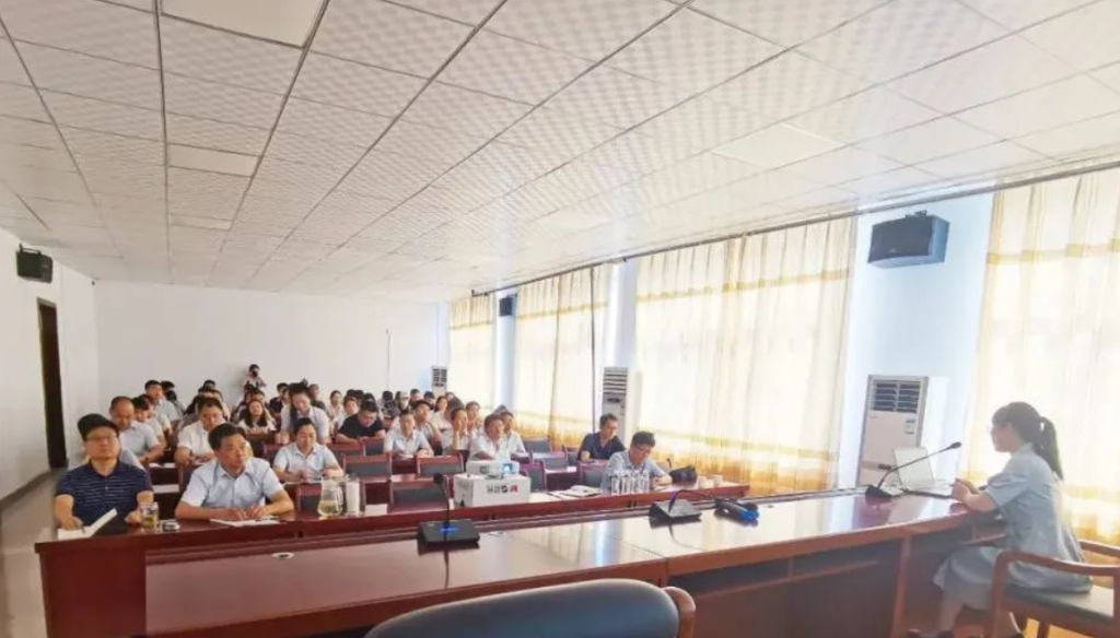 公司要聞｜高曉兵 劉校鋒所長受邀為武陟縣中嘉投資運營集團開展銀行融資與鄉(xiāng)村振興的專題培訓(xùn)